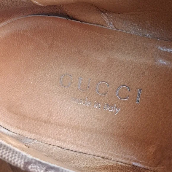 Gucci Beige Loafers with Green and Red Stripes - Picture 2 of 11